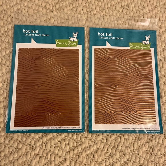 Bundle of two Lawn Fawn Hot Foil Custom Craft Plate Woodgrain - Picture 1 of 4